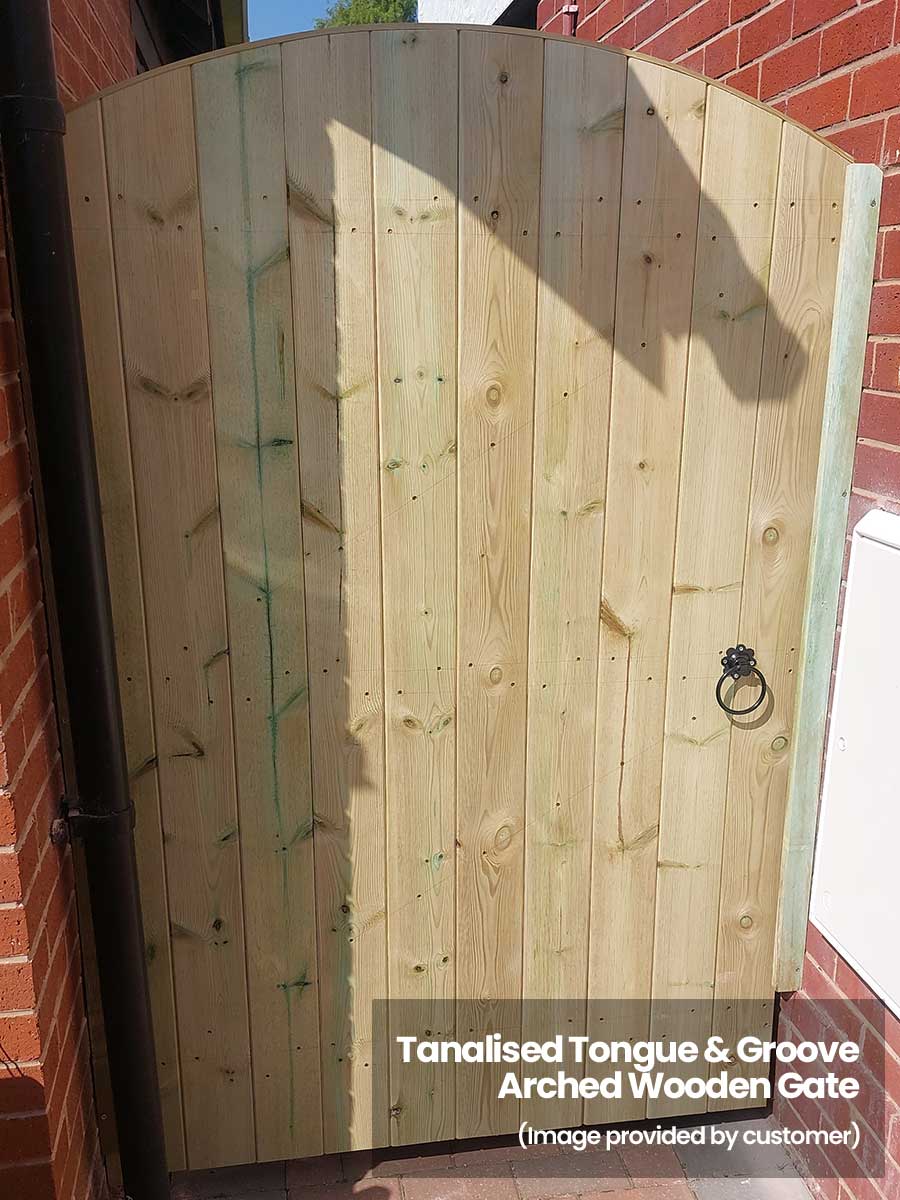 Tongue & Groove Arched Wooden Gate Front GAT-TTTGA